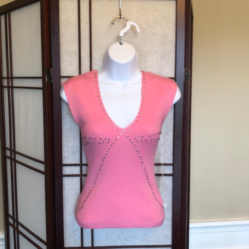 NWT Vertigo pink top
